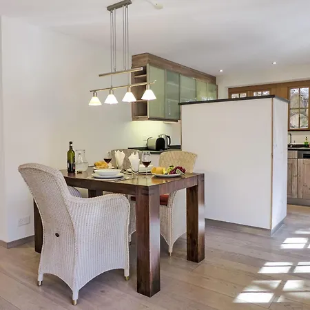 Smaragd-3 By Interhome *